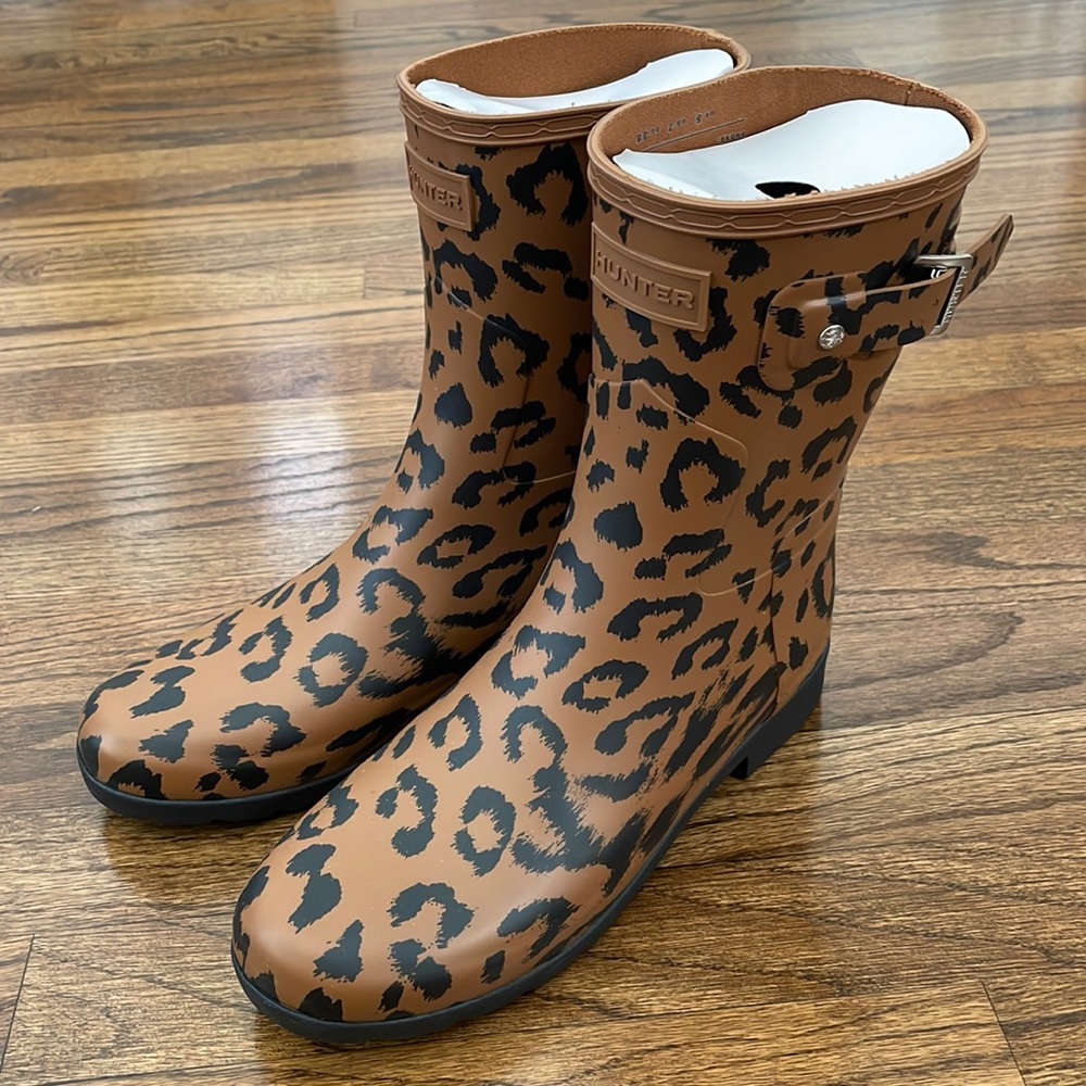 Hunter Original Refined Short Hybrid Leopard Print Boots - Picture 3 of 9